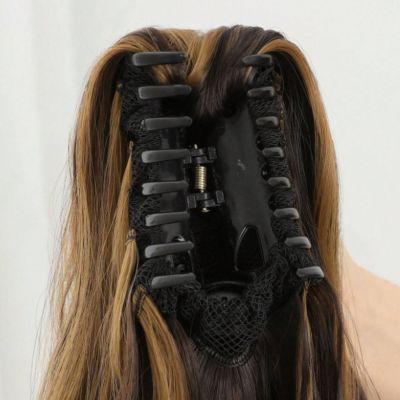 Kucyk na klamrze (3).jpg